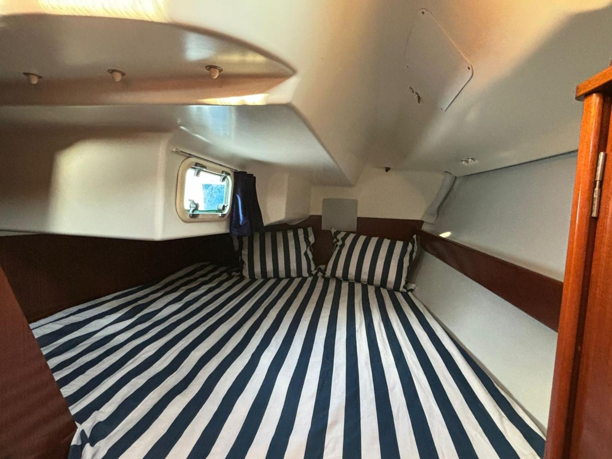 Barco A Vela Em Peniche - West Sailing Hotel ภายนอก รูปภาพ