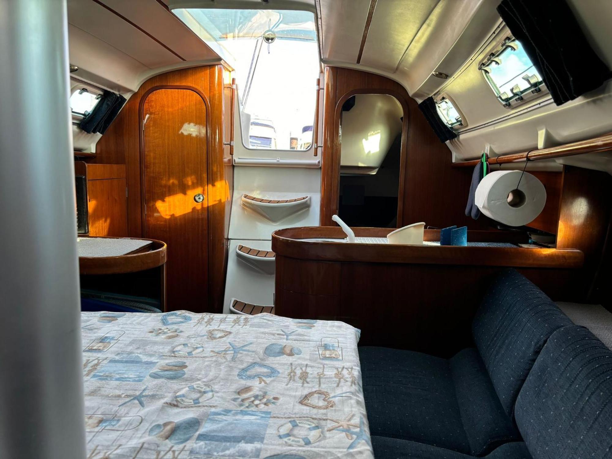 Barco A Vela Em Peniche - West Sailing Hotel ภายนอก รูปภาพ