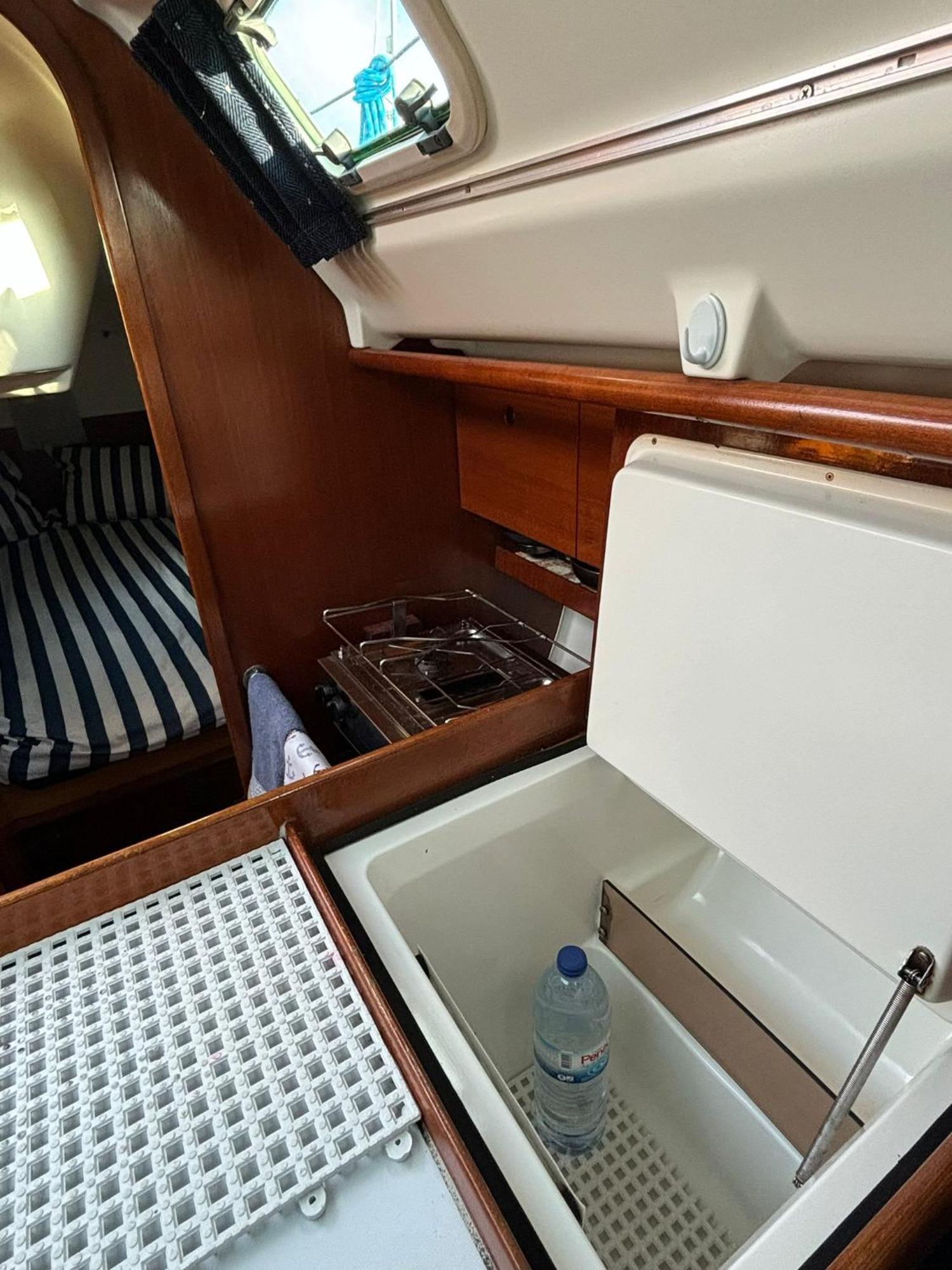 Barco A Vela Em Peniche - West Sailing Hotel ภายนอก รูปภาพ